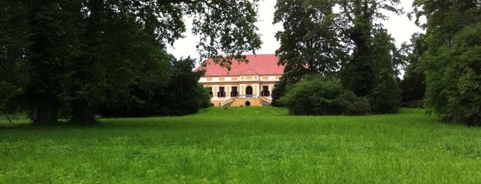 Schloss Caputh is one of Brandenburg Blog.