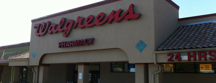 Walgreens is one of Sixtoさんのお気に入りスポット.