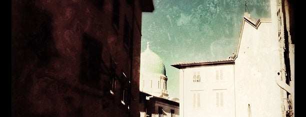 Piazza Sant'Ambrogio is one of Un bacione a Firenze #4sqCities.