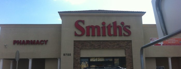 Smith's Food & Drug is one of สถานที่ที่ Ryan ถูกใจ.