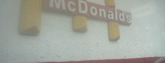 McDonald's is one of Lieux qui ont plu à Chad.