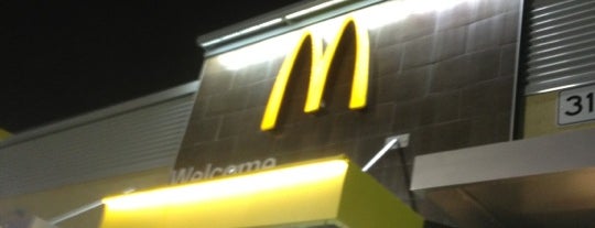 McDonald's is one of Robertさんのお気に入りスポット.