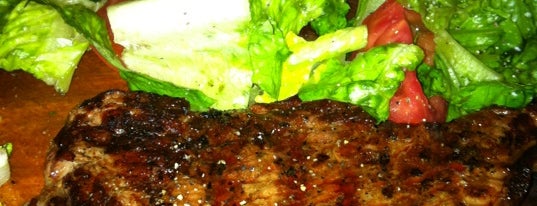Outback Steakhouse is one of Lieux sauvegardés par Gret-xen.
