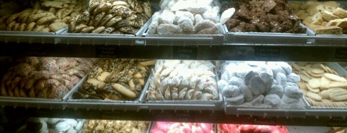 Vaccaro's Italian Pastry Shop is one of Baltimore.