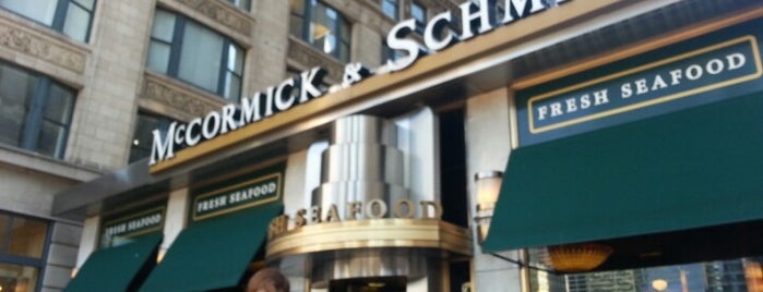 McCormick & Schmick's Seafood & Steak is one of Orte, die Andre gefallen.