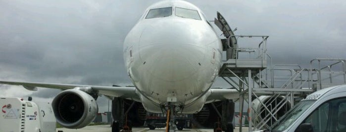 Air France Maintenance is one of Jules'in Beğendiği Mekanlar.