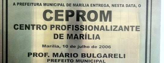 CEPROM Centro Profissionalizante de Marília is one of Locais curtidos por Marcos.