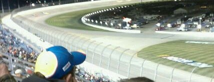 Chicagoland Speedway is one of Best Nascar Race Car Tracks.