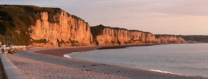 Plage de Fécamp is one of Normandie.