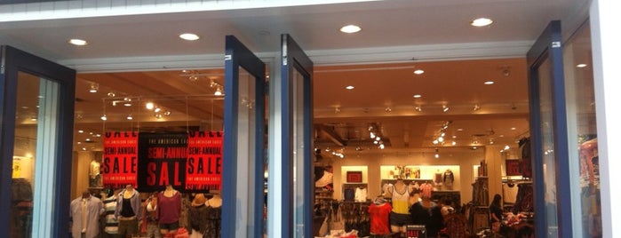 American Eagle & Aerie Store is one of Favorite Places!!.