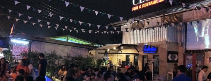 Click99 Pub&Restaurant is one of เมรัย.