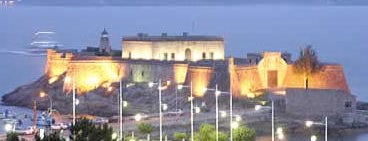 Castelo de San Antón is one of La Coruña: La guia de visita de Jack Bauer.