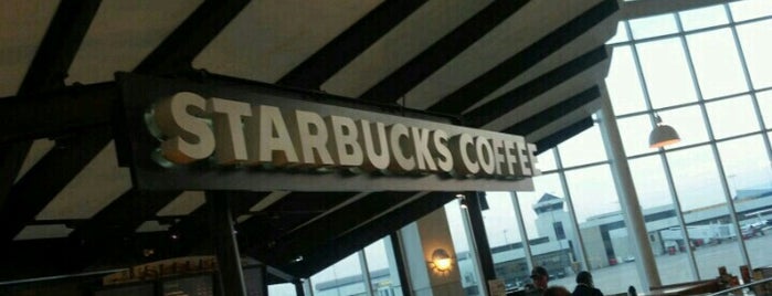 Starbucks is one of Tempat yang Disukai Kyle.