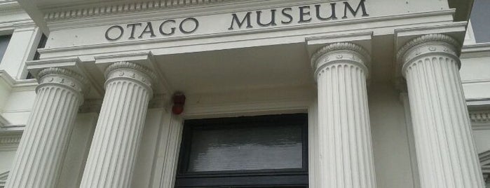 Otago Museum is one of สถานที่ที่ Brian ถูกใจ.