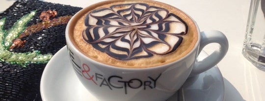 Cafe & Factory is one of Sofija'nın Beğendiği Mekanlar.