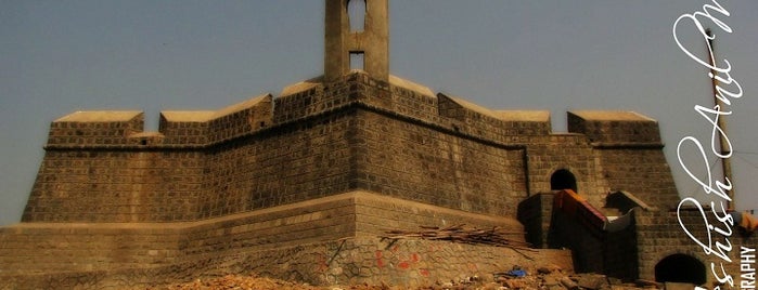 Worli Fort is one of Worli Koliwada.