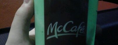 McDonald's is one of Lugares favoritos de Robert.