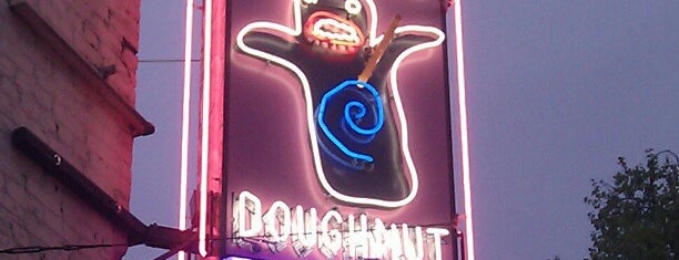 Voodoo Doughnut is one of ELS/Portland.