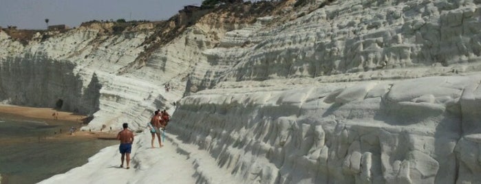 Scala dei Turchi is one of VENUES for AWESOME NATURE.