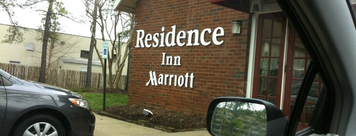 Residence Inn by Marriott Richmond West End is one of Theo 님이 좋아한 장소.