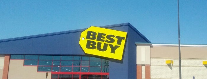 Best Buy is one of Locais curtidos por Tammy.