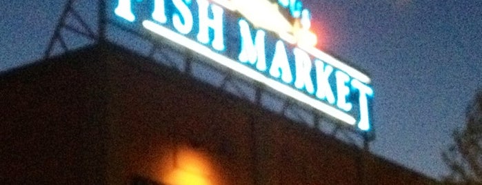 Columbus Fish Market is one of Posti che sono piaciuti a Erica.