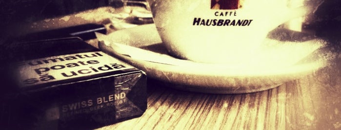 City Caffe is one of Locais curtidos por Hanna.