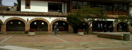 Plaza de Los Arcos is one of Campus Universidad de La Sabana.