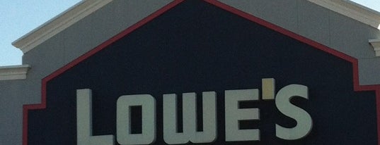 Lowe's is one of Sethさんのお気に入りスポット.