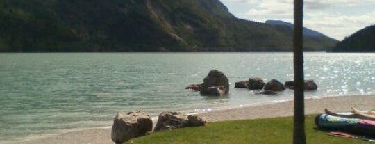 Lago di Molveno is one of Anna'nın Kaydettiği Mekanlar.