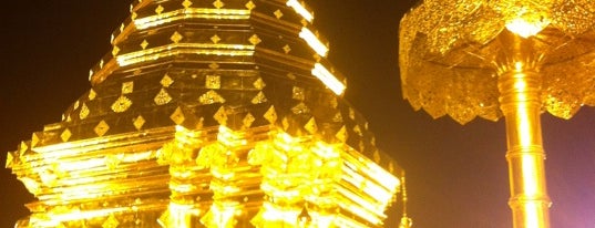 Wat Phrathat Doi Suthep is one of ^^.