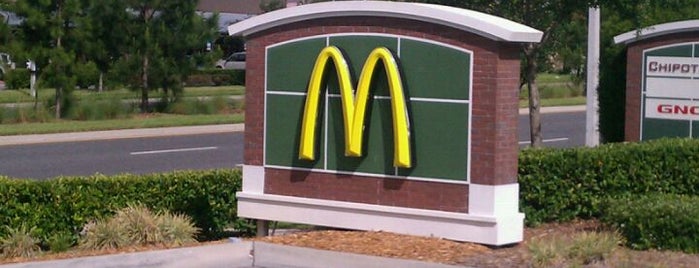McDonald's is one of Orte, die Mary gefallen.