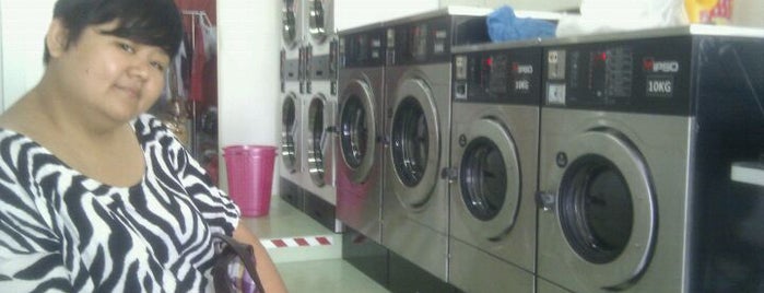 LaundryMart Express is one of Tempat yang Disimpan Natalya.