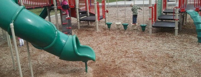 Veterans Memorial Park is one of Treasure Valley Playgrounds.