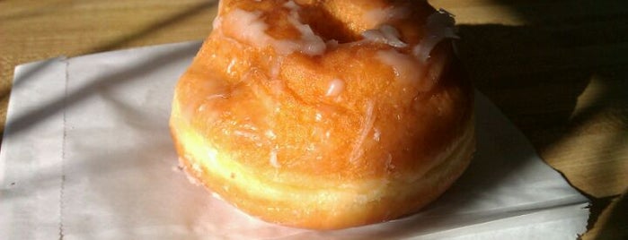 Hometown Donuts is one of Rob 님이 좋아한 장소.