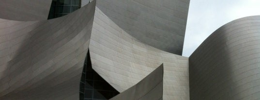 Walt Disney Concert Hall is one of LA Trip Route.