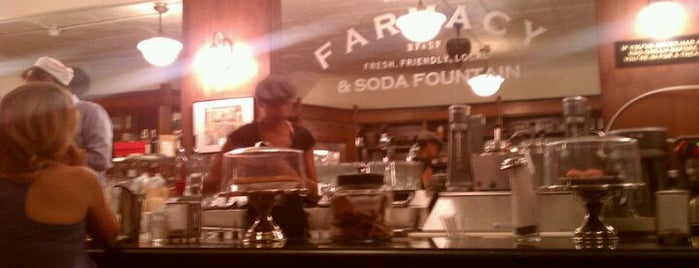 Brooklyn Farmacy & Soda Fountain is one of Fernanda : понравившиеся места.