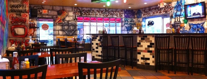Graffiti Burger is one of Places to go.
