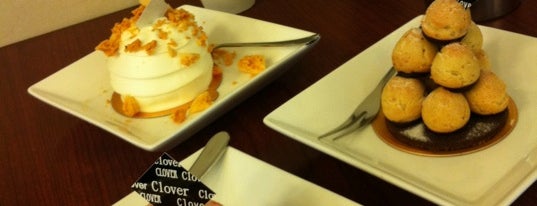 Clover Cake & Coffee House 幸福餅店 is one of HK Coffee.