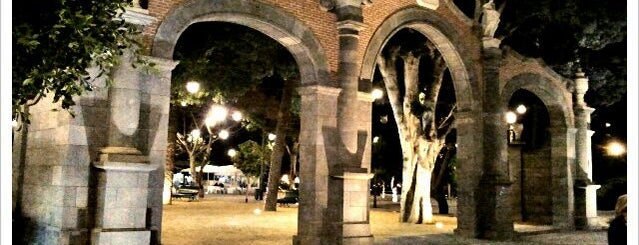 Plaza de La Alameda del Duque de Santa Elena is one of Ranses : понравившиеся места.