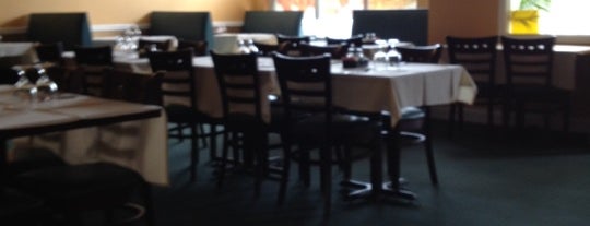 Raja India Restaurant is one of Tempat yang Disimpan Stephen.