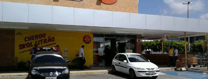 Frangolândia Supermercado is one of สถานที่ที่ Luciana ถูกใจ.
