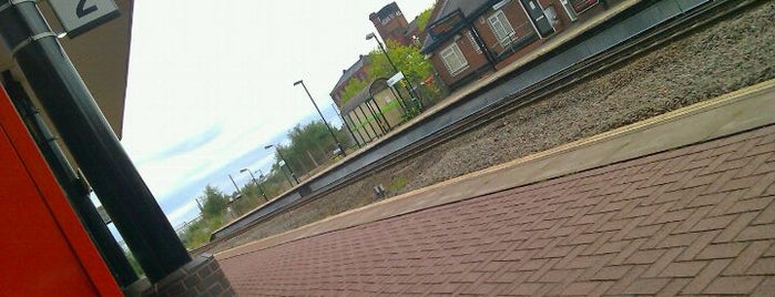 Walsall Railway Station (WSL) is one of UK Train Stations.
