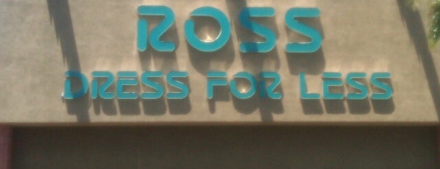 Ross Dress for Less is one of Posti che sono piaciuti a Stephanie.