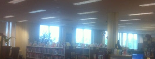 Aurora Public Library is one of Tempat yang Disukai Ariel.