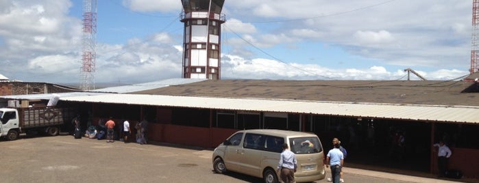 Aeropuerto Seymour de Baltra (GPS) is one of Locais curtidos por Antonio Carlos.