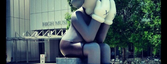 KAWS Exhibit is one of สถานที่ที่ Chester ถูกใจ.