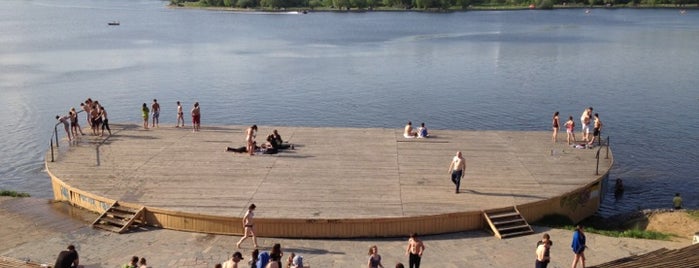 Причал «Водники» is one of красивые места для фотосессий.