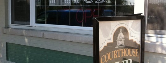 Courthouse Pub and Grill is one of Joanna’s Liked Places.