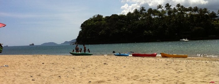 Praia do Portinho is one of Praias de Ilha Bela.